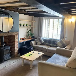 Rustic Retreat Apartment